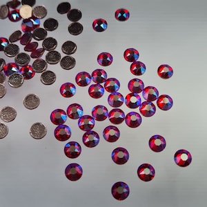 Swarovski Crystal 2078, Light Siam Shimmer ( Neue Effekte ) Strasssteine Flatbacks - Menge auswählen, Verfügbare Größen: SS10 SS16 SS20 SS34