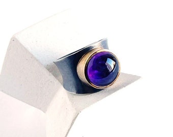 Round amethyst ring, designer jewelry with big gemstones, modern gift for violet lovers, gift for women