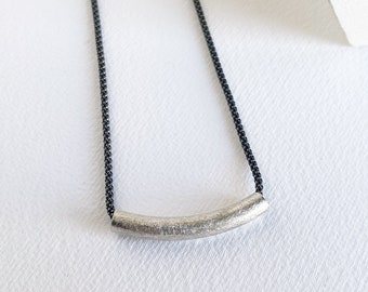 Minimalist necklace, silver curved tube bar necklace, white silver tube and black chain choker for girl, chain and silver tube charm