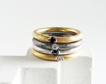 Modern wedding ring in yellow gold and white diamond, minimalist engagement ring, ring for bride and groom, MADE TO ORDER