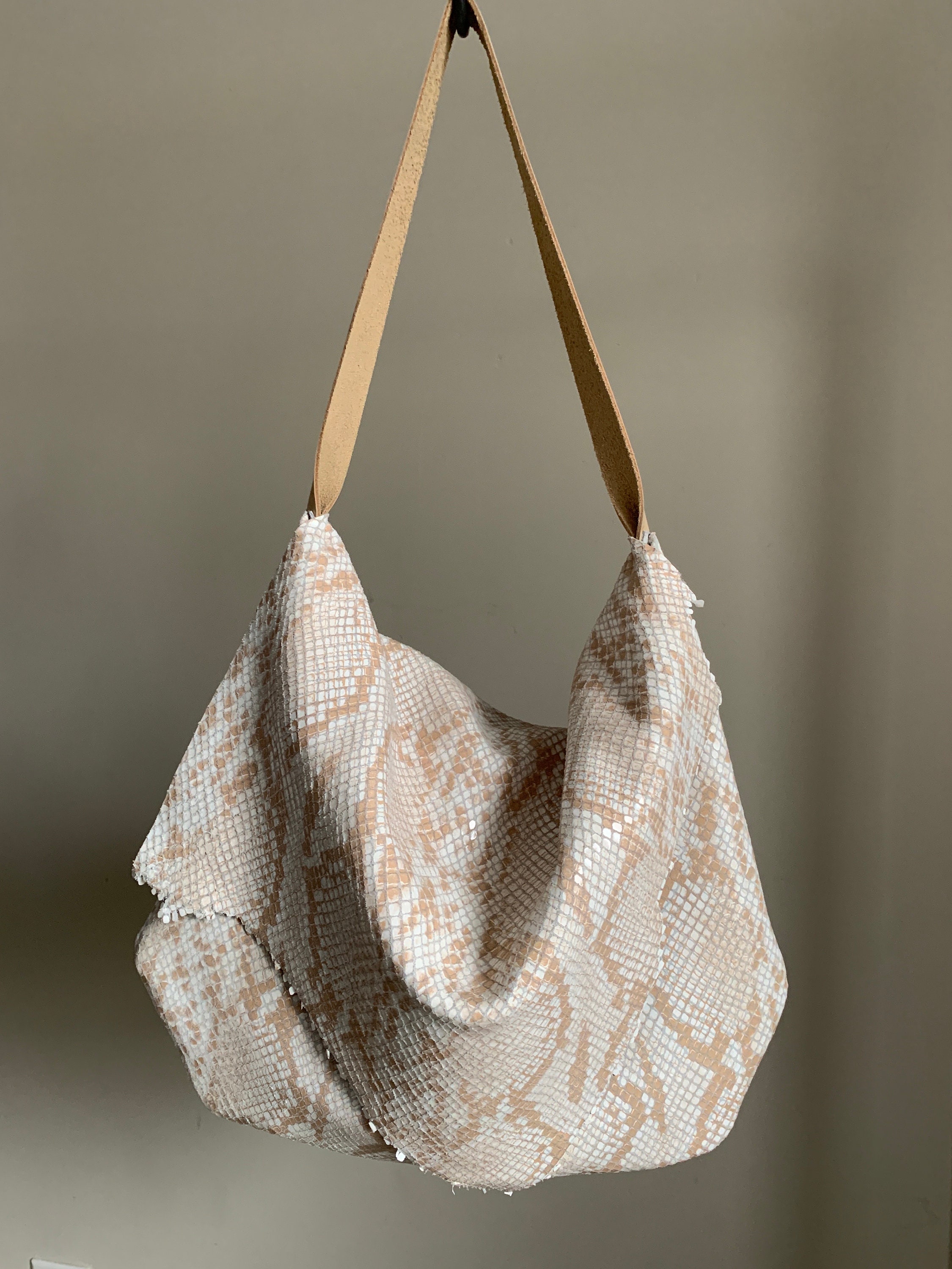 Tan and White Snakeskin Stevie 2382 - Etsy Tan and White Snakeskin Stevie 2382 - Etsy