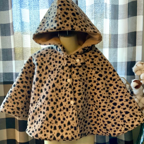 Animal Cheetah print Car Seat Poncho, Baby size Car Seat Poncho, 12-24 month Fleece poncho, Fleece baby cape