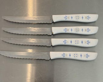 Conjunto de 4 facas de bife serrilhadas vintage Ecko Vanadium Blue Dutch Tulip em aço inoxidável, fabricadas nos EUA.