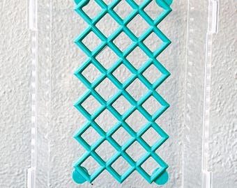 Jumping Spider Lattice Wall | Natural Decor | Improve Grip & Help Climbing