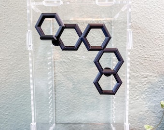Hexagon Climbing Wall for Jumping Spiders | Modular Ledge | Honeycomb Enclosure Enrichment