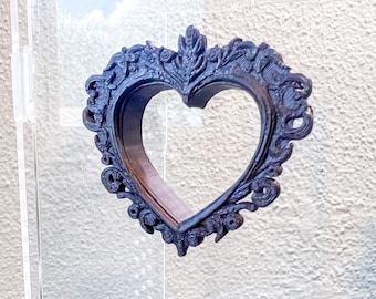 Gothic Heart Hide | Jumping Spider Enclosure | Ornate Baroque Habitat Decor