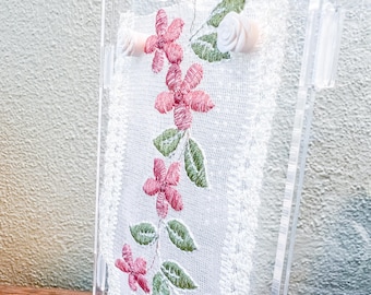 Floral Lace Climbing Ribbon | Jumping Spider | Mantis | Enclosure Accessory