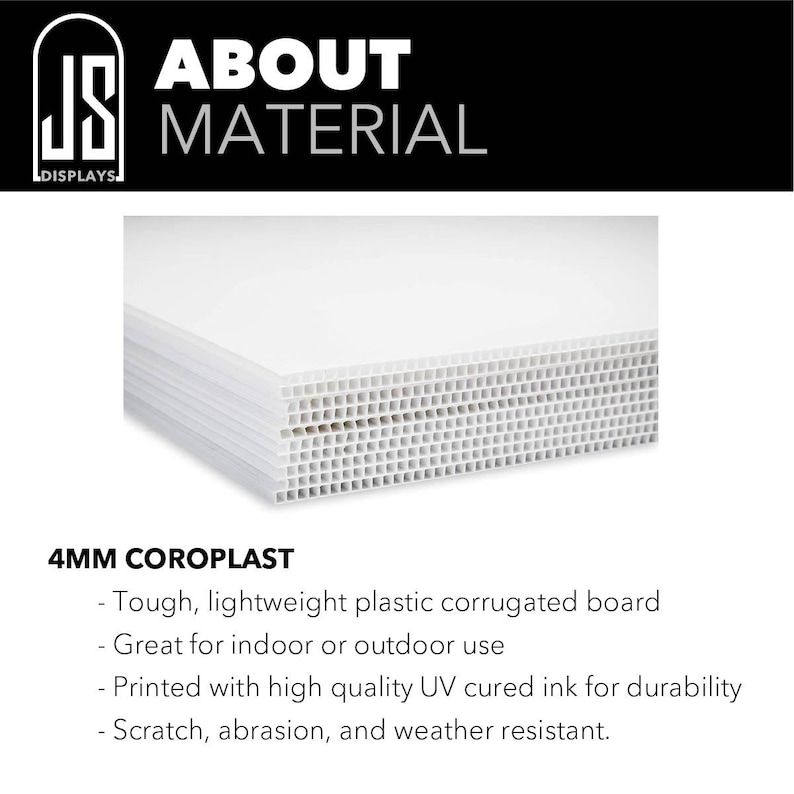 Puede incluir: Una taza de cer&aacute;mica blanca con un asa negra y el texto "But First, Coffee" en un estilo manuscrito. La taza est&aacute; sobre una superficie blanca. La taza mide aproximadamente 10 cm de alto.