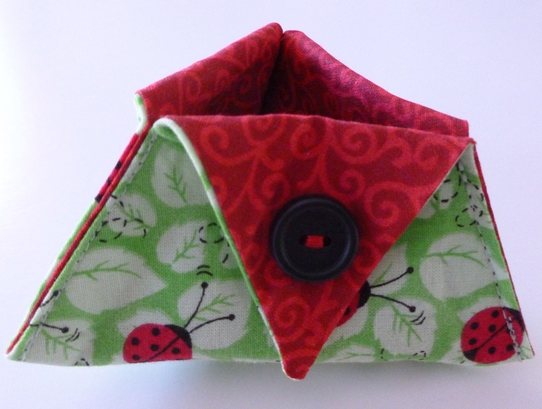Ladybug Threading Card Ladybugs on Green Leaves Thread Catcher Loose Thread Holder Sewing ...