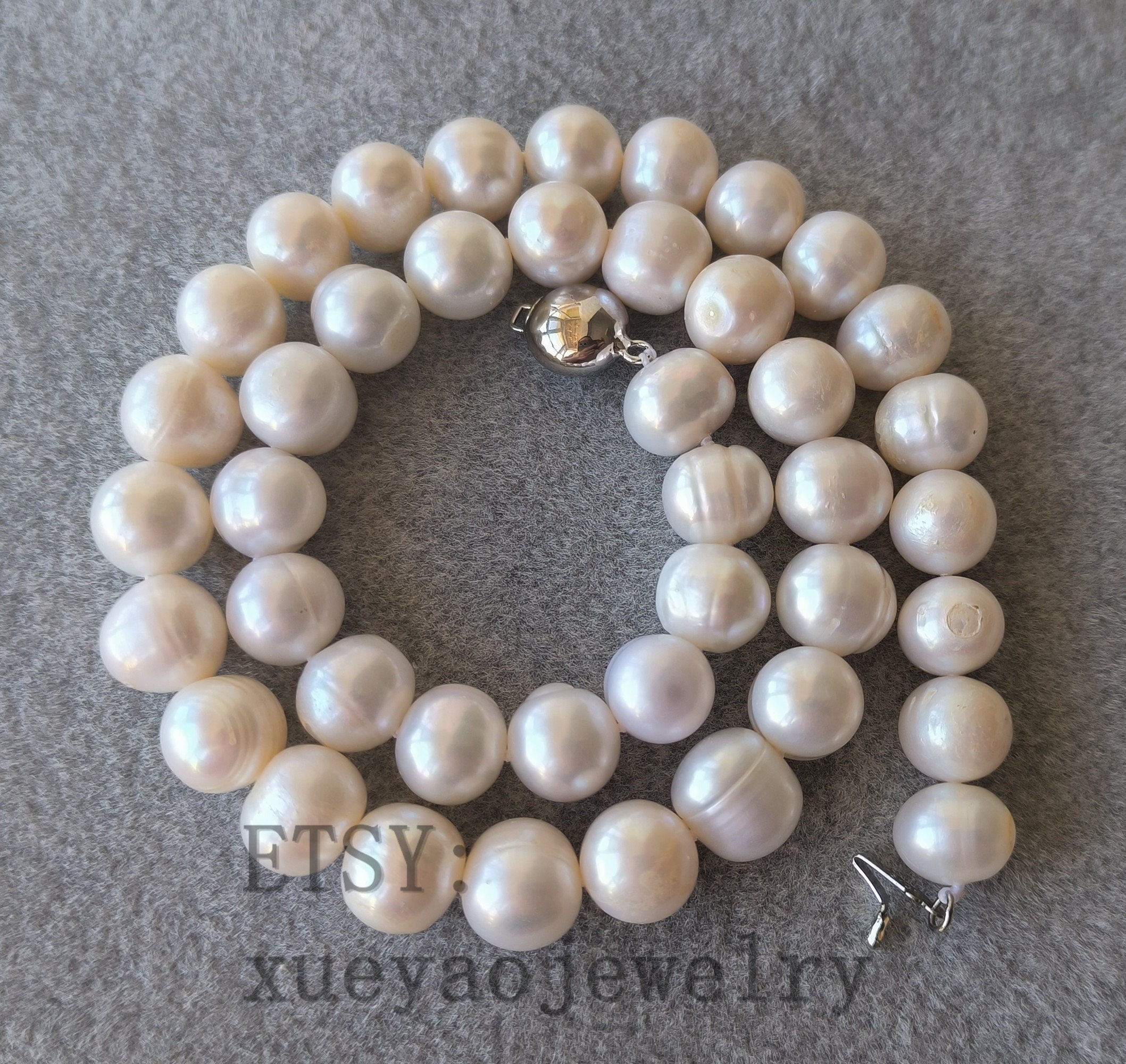 Collier En Perles De Porcelaine Blanches - Attache Vis C5 - Occasion - Qualité Supérieure