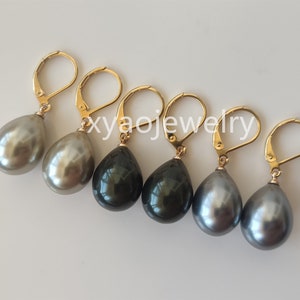 Teardrop Shell Pearl Earrings: Light Gray, Dark Gray & Black (12x15mm)