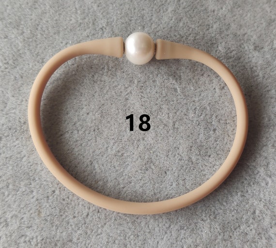 thumbnail image 2 of 10-12mm White Edison Freshwater Pearl Stretch Bracelet – Silicone Rubber, 7 Inch, SR BGSJ 2 of 6