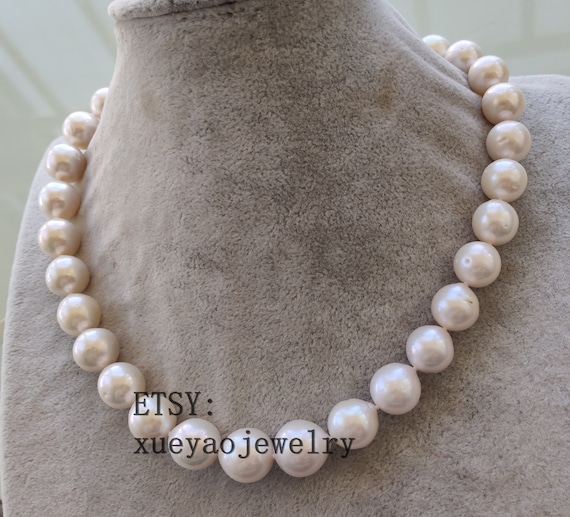 Baroque White Freshwater Cultured 12-13mm Single Pearl Chain Necklace 18 inches Baroque White Freshwater Cultured 12-13mm Single Pearl Chain Necklace 18 inches