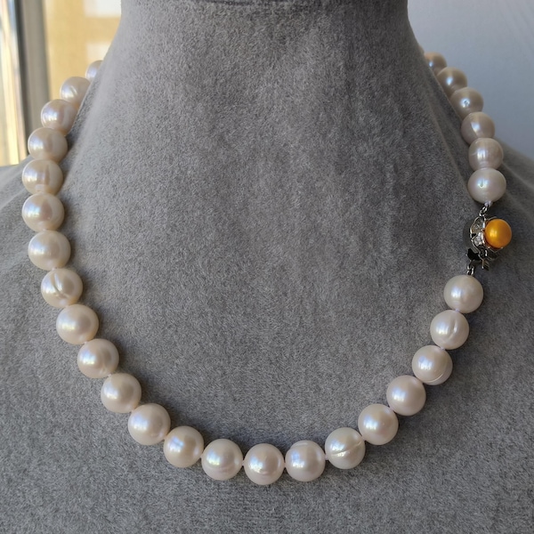Cultured Freshwater Pearl Necklace: 10.5-11 mm , near  round