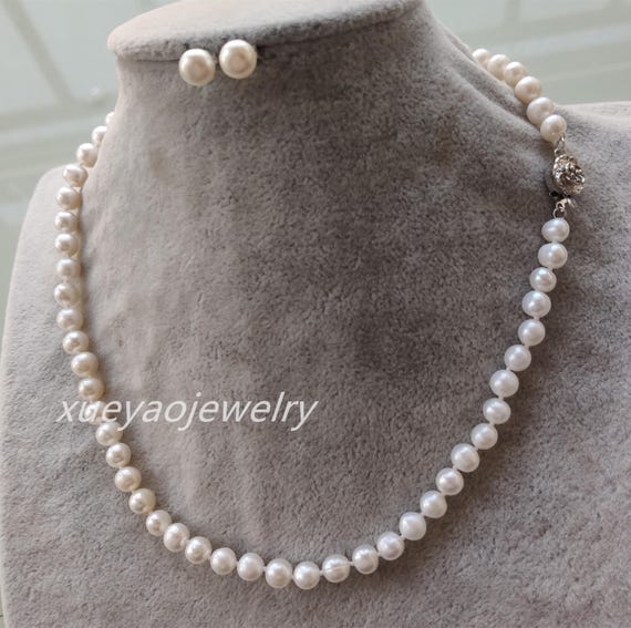 Collana con cerchi in oro giallo e perle coltivate acqua dolce - Sari Gold