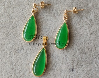 Green Jade Teardrop Earrings and Pendant Set