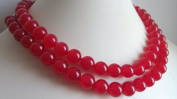 Red jade hotsell necklace