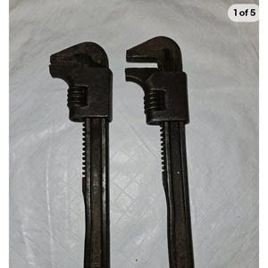 Set of 2 Vintage 9 in. Unbranded Auto Pipe Wrenches