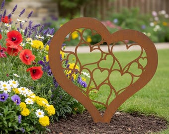 Rustic Metal Heart Garden Stake, Farmhouse Yard Art, Heart Garden Decor, Outdoor Metal Yard Decor