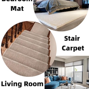 Puede incluir: Una colecci&oacute;n de alfombras y moquetas para la decoraci&oacute;n del hogar. Incluye una alfombra beige para el dormitorio, una alfombra para escaleras y una alfombra circular gris para la sala de estar. La alfombra del dormitorio es rectangular y se coloca debajo de una cama. La alfombra de la escalera cubre los escalones. La alfombra de la sala de estar est&aacute; debajo de un sof&aacute; azul.