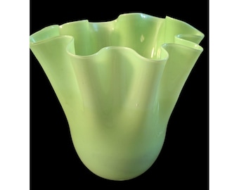 Vase à volants mouchoir artistique en verre vert citron