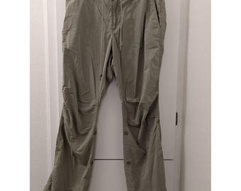 Spodnie GAP Y2K Convertible, lekkie, khaki, z troczkami w pasie i podwijanymi nogawkami zapinanymi na guziki