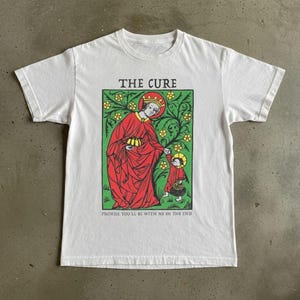 Camiseta de la banda The Cure: Camiseta estampada con la frase "Prométeme que estarás conmigo al final".