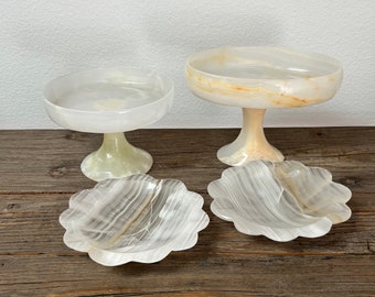 Vintage white onyx pedestal bowls and scalloped ashtray catch all dishes, set of 4, lot