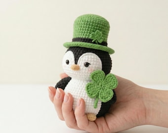 St Patrick Tagesgeschenk für Kinder häkeln glücklicher Pinguin handgemachtes Amigurumi Plüsch personalisierte irisches Shamrock-Art-Spielzeug