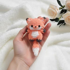 ピンクのキツネのぬいぐるみ、小さなキツネのぬいぐるみ、かわいい森の動物のおもちゃ、ベビーシャワーのギフト、カスタムぬいぐるみ、装飾ソフトトイ、かわいいキツネ、手作りおもちゃ