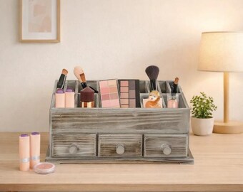 Organizador de maquillaje rústico de madera, caja de almacenamiento de tocador estilo granja con cajones.