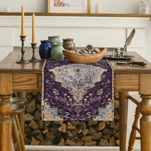 Könnte beinhalten: Ein Set aus drei Keramikbechern mit gesprenkelter, matter Oberfläche. Die Becher sind in Creme-, Hellgrau- und Dunkelgrautönen gehalten. Jeder Becher hat ein schlichtes, minimalistisches Design.