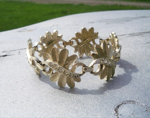 Vintage Sarah Coventry Chunky Goldtone Leaf and R… - image 5