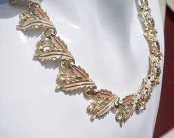 Chunky Goldtone Leaf and Rhinestones Choker Necklace in Pink and Beige