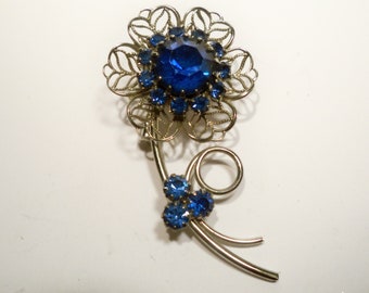 Vintage Blue Rhinestone Flower Pin in Silver