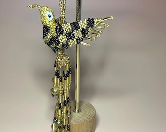 メキシコのビーズで飾られたハチドリのキーホルダー：職人のガラス