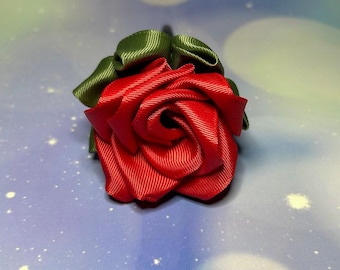 Handgemaakte Eternal Rose-pen: ambachtelijke pen van stoffen lint, zwarte inkt