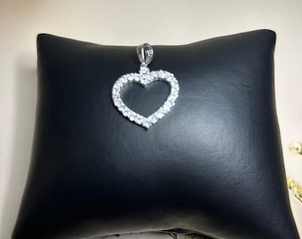 Dije De Corazón de Plata, Plata de Ley 925, Joyería de México, Un Regalo para Ella, Hecho a mano, Joyería Artesanal, Dije De Zirconia