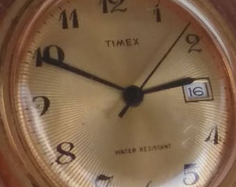 SPRING SALE Men's Vintage 1970s TIMEX Watch original band for parts repair