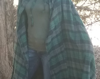 MACKENZIE  Tartan Fraser inspired CAPE full length dramatic TARTAN tie/clasp at collar//fully lined