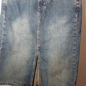 Vintage 90s LEI, JEANS SKIRT boho chic, Knee length, distressed deep blue, size 3,small