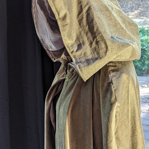 Silvery Gray Velvet Hooded Cape: Celtic Clasp, Ren Faire Costume
