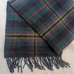 Vintage Scottish Wool Tartan Scarf: 1970s Woven Design