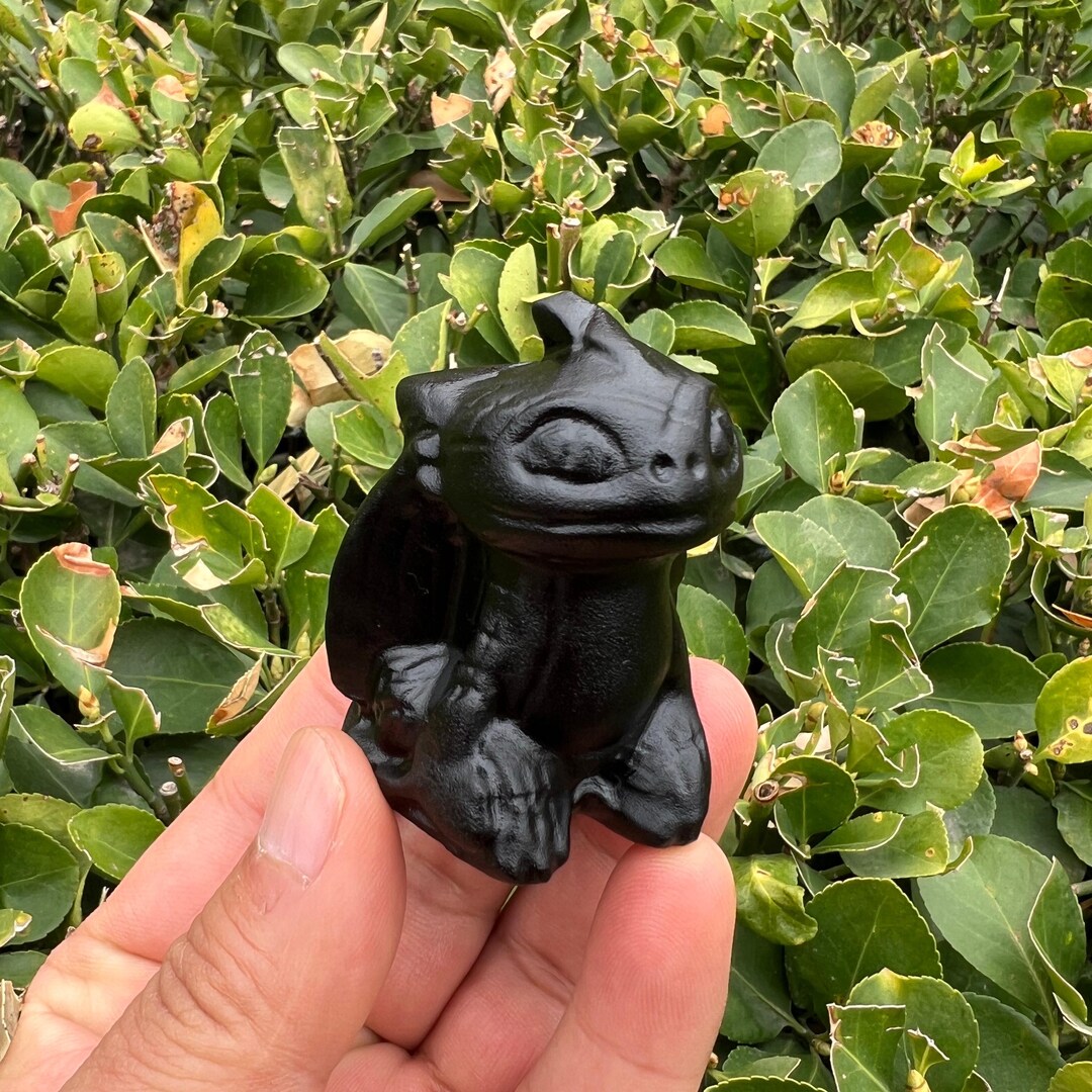 Realistic Toothless Hand 2