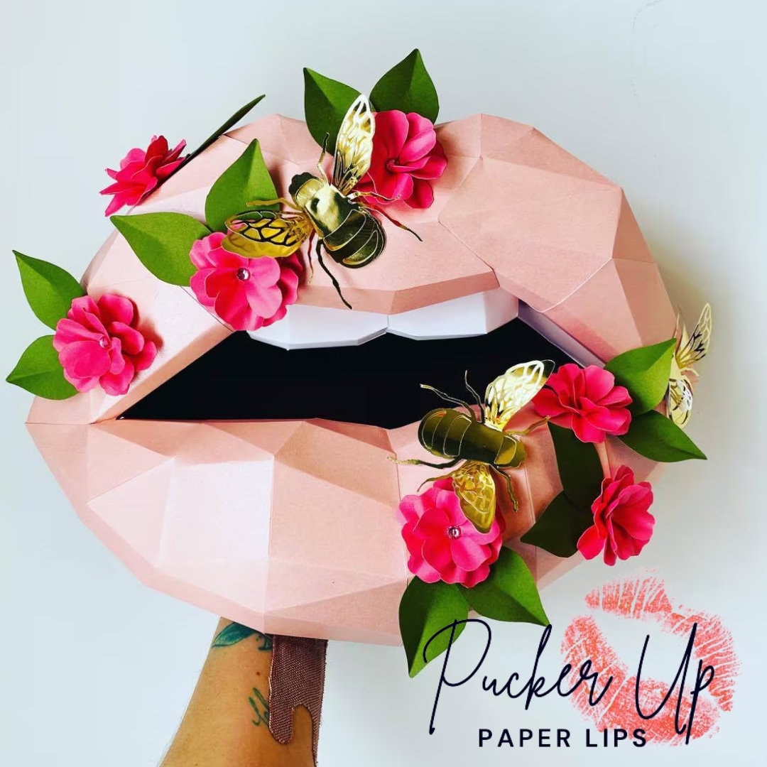 Paper Lips Garden flower Art for Home Office or Salon |  Fashion Lover | Gift for Makeup Artist | Paper flowers | Office Decor | Paper Art