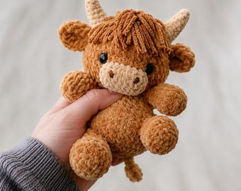 Highland Cow Crochet Plush, Highland Cow Stuffed Animal, Cow Amigurumi, Cute Farm Animal Plushie, Cow Lover Gift, Cottagecore Decor
