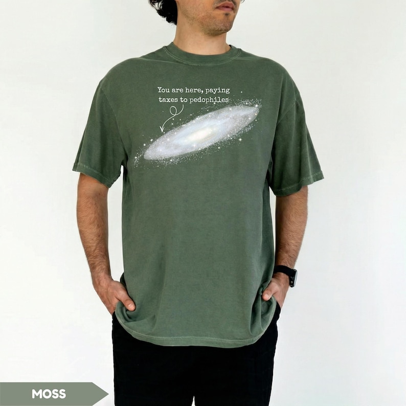 Estás aquí: Pagando impuestos a pedófilos. Camiseta de colores cómodos, camiseta anti Donald Trump, camiseta de Trump con la lista de Epstein, archivos de Epstein, camiseta anti-MAGA. imagen 3
