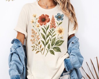 Vintage Floral Shirt Botanical Flower Tee Cottagecore Shirt Aesthetic Floral Graphic Tee Wildflower Shirt Nature Lover Gift