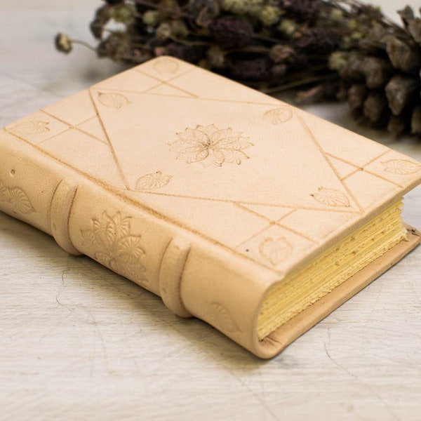 Carnet de poche cuir, Journal personnalisé A7, Tiny Notebook, Mini Journal, White Notebook, Pocket Diary, Little Cream Journal