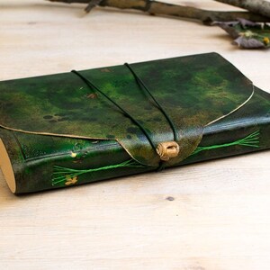 Grand journal Arbre de vie, carnet de croquis en cuir fait main, livre des ombres, livre d'or de mariage pour enseigne, journal botanique, carnet de notes forêt